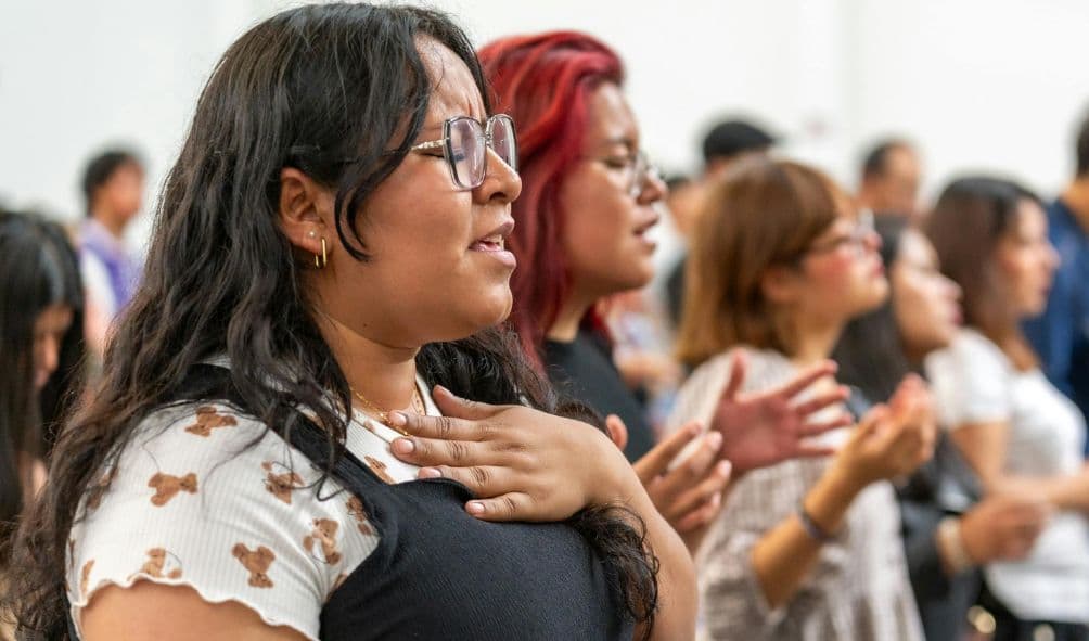 irmãs no culto